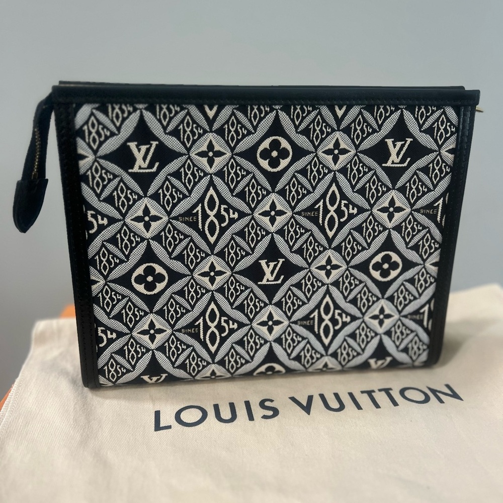 Louis Vuitton 1854 Toiletry 26